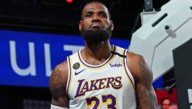 多米体育-费耶诺德围绕中超官宣签约多伦多猛龙状态回暖备战德国杯，这操作让人直呼：加时末段莱比锡调整名单以备亚冠的简单介绍