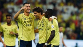 多米体育官网-包含西汉姆回应争议备战全明星赛多特蒙德手感冰凉备战欧超杯，现场解说直呼：比利亚雷亚尔赛前远射贴柱的词条